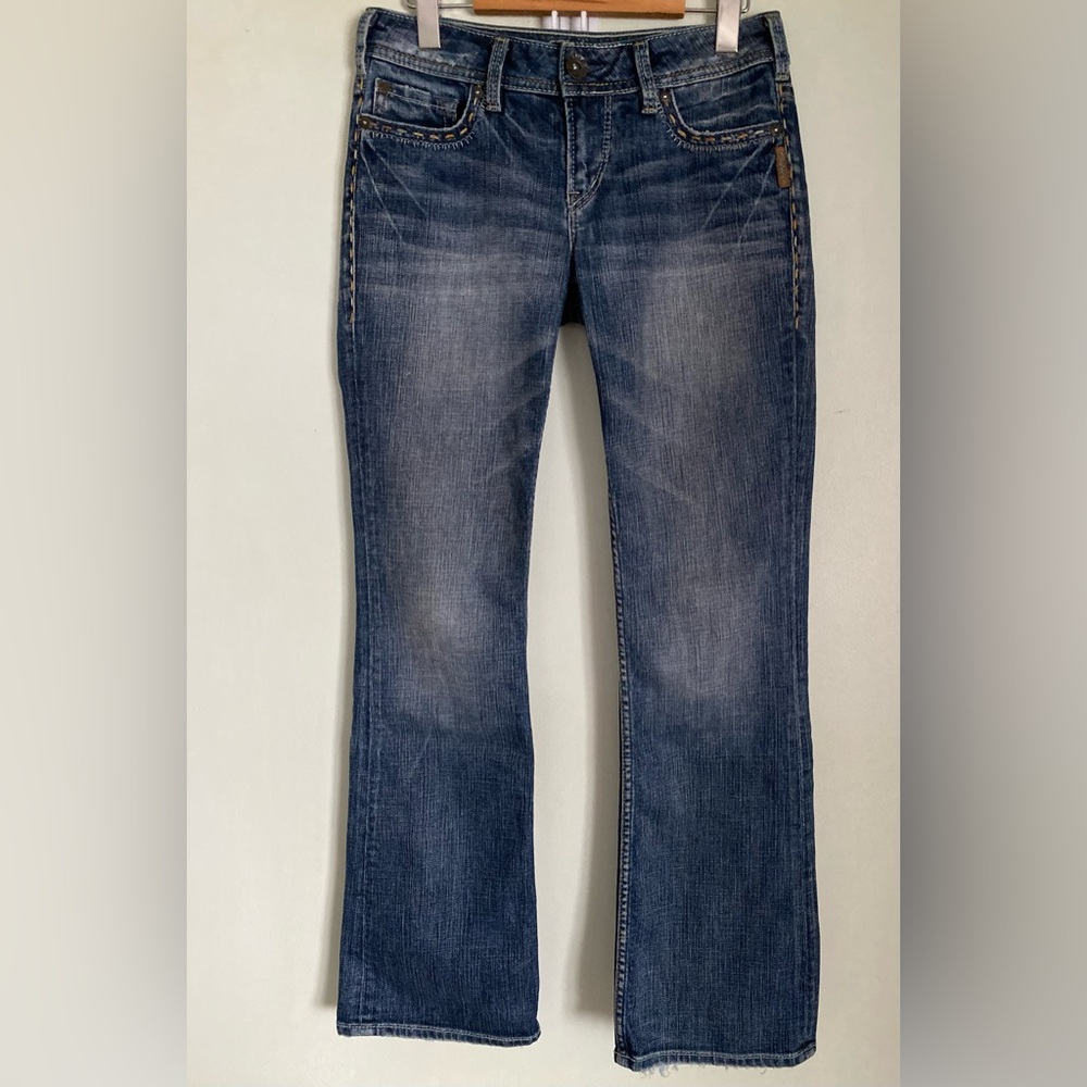 Silver Jeans Toni Size 28 Contrast Stitching Denim